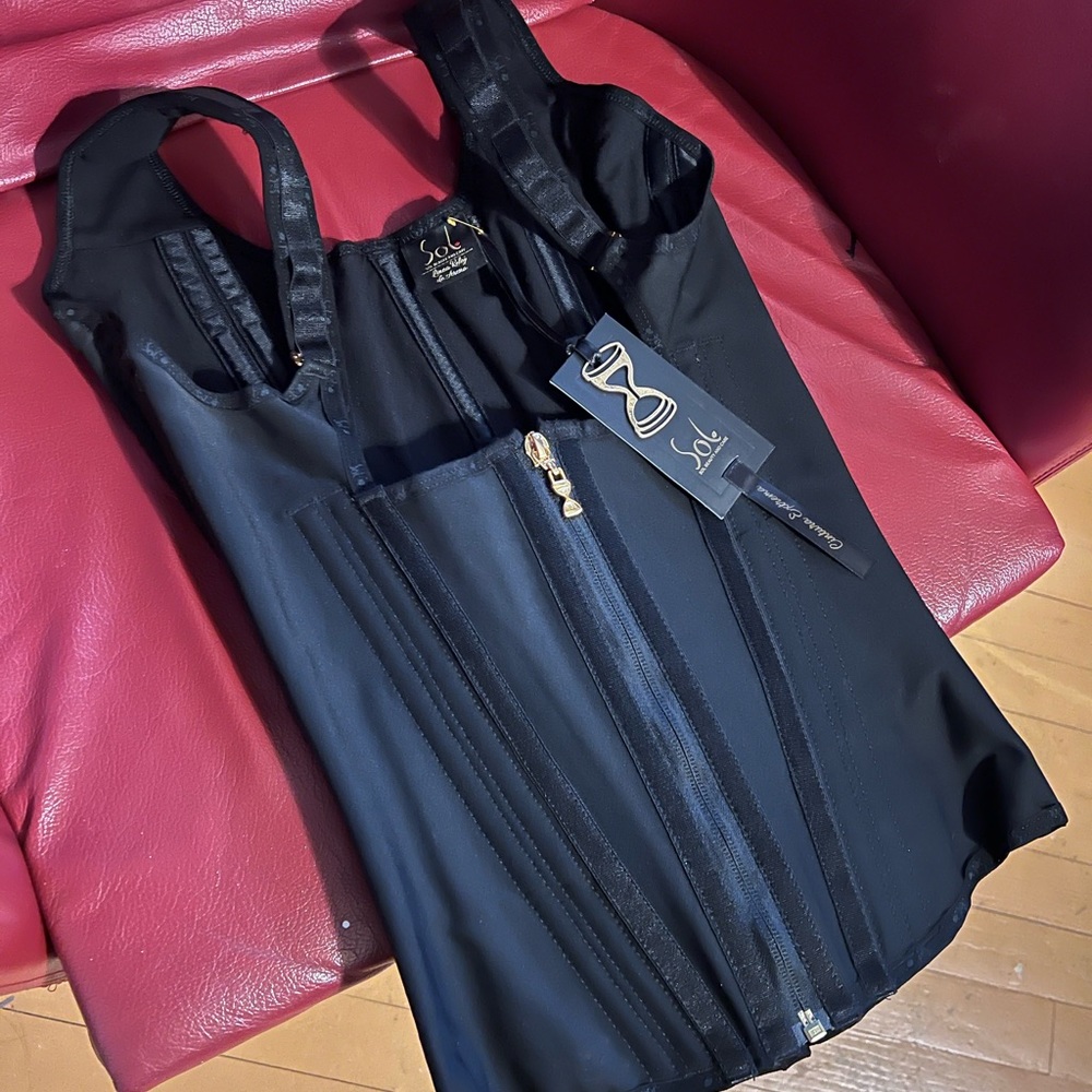 Sol Beauty & Care Extreme Waistcoat Platinum Edition. Black XL. NEW with tag.